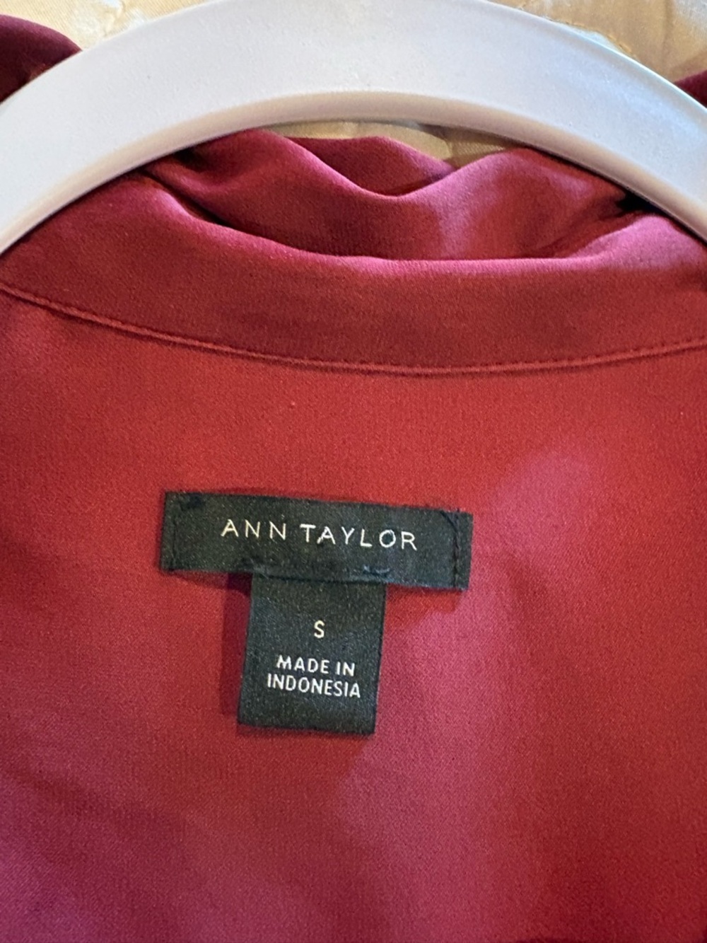 Ann Taylor Women's Soft Drapey Camp Shirt Blouse Moroccan Red size S - Picture 4 of 10